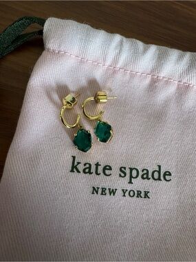 Kate spade earrings emerald green gemstone
